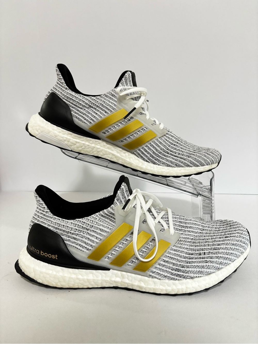 Adidas Ultra Boost 4.0 Men’s 12.5 White Gray Gold Running Sneakers